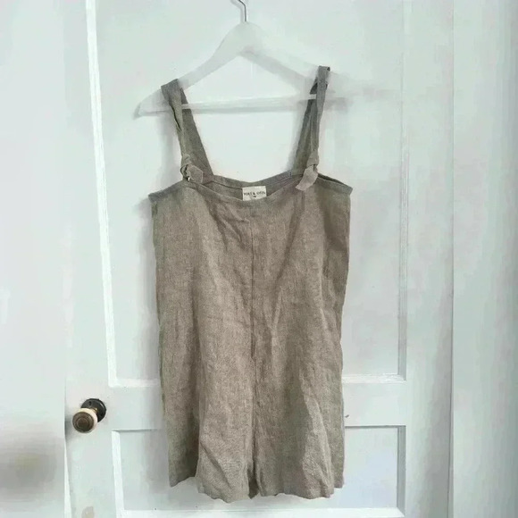 YOLI & OTIS LINEN ROMPER Like New Size S/M - Picture 1 of 5